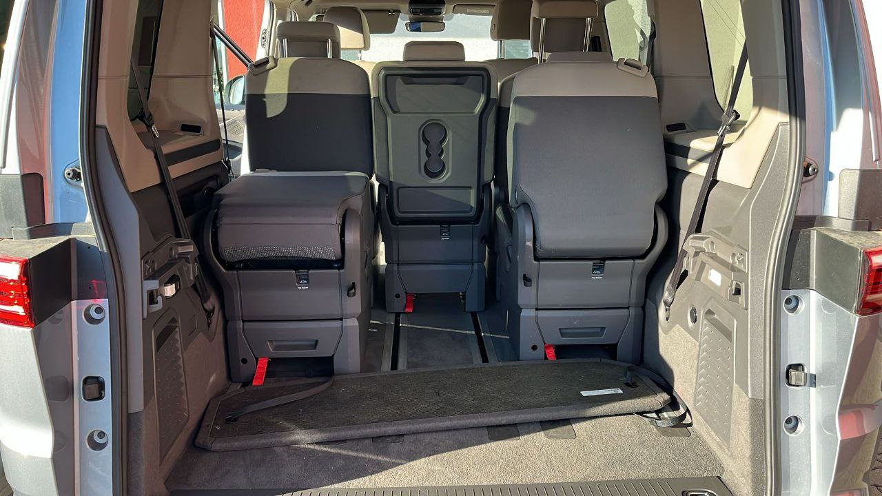 Volkswagen Multivan 1,5T 2022 — изображение 6