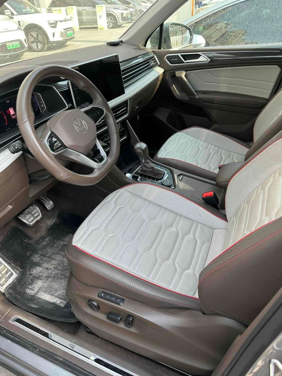 Volkswagen Tiguan L 380TSI R-Line Signature Edition 2021 — изображение 5