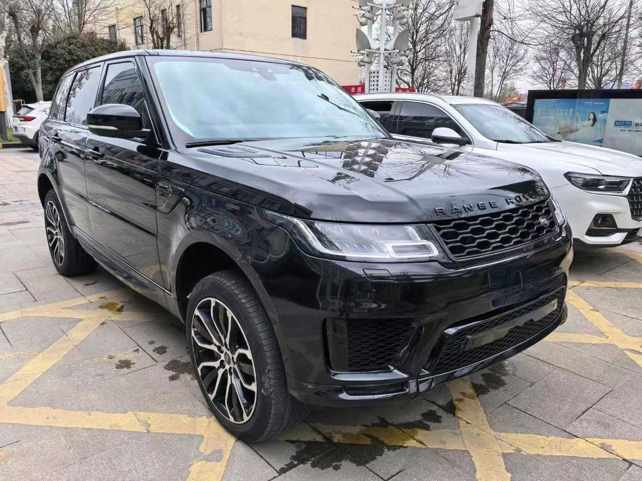 Land Rover Range Rover Sport 3.0T 360 л.с. Black Edition 2020