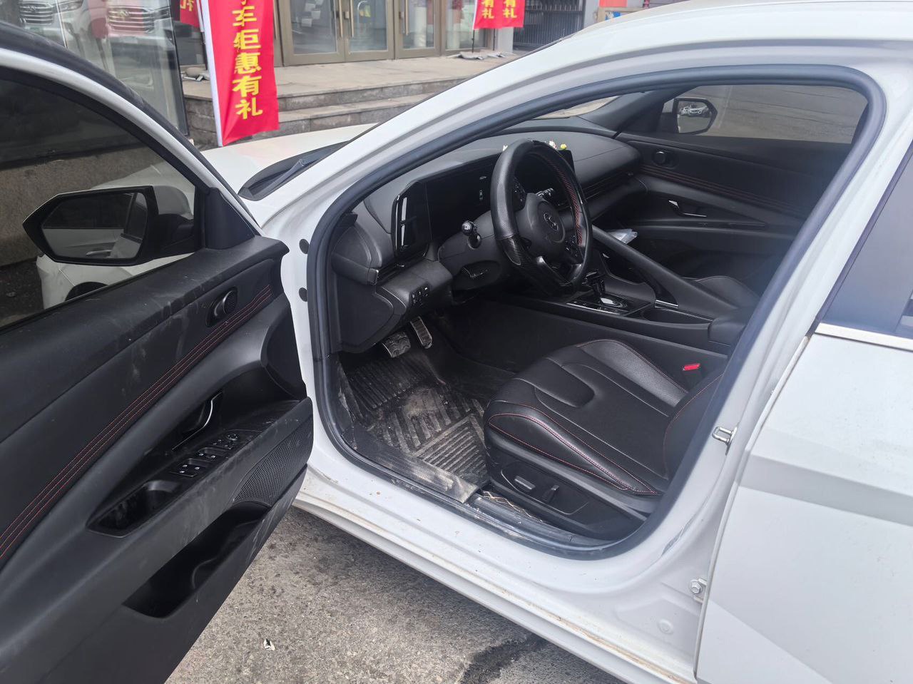 Hyundai Elantra 240TGDi DCT 2021 — изображение 4