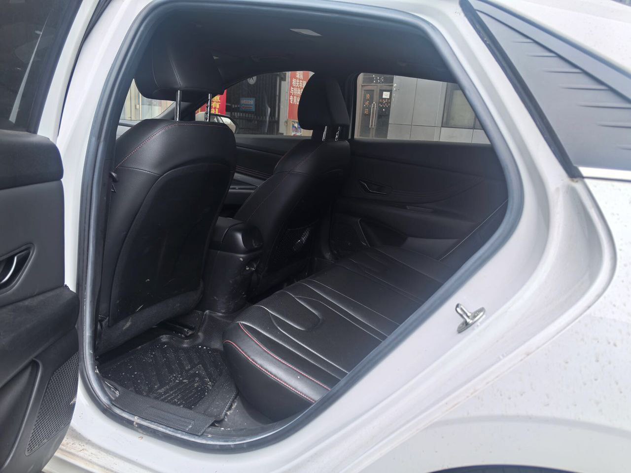 Hyundai Elantra 240TGDi DCT 2021 — изображение 6