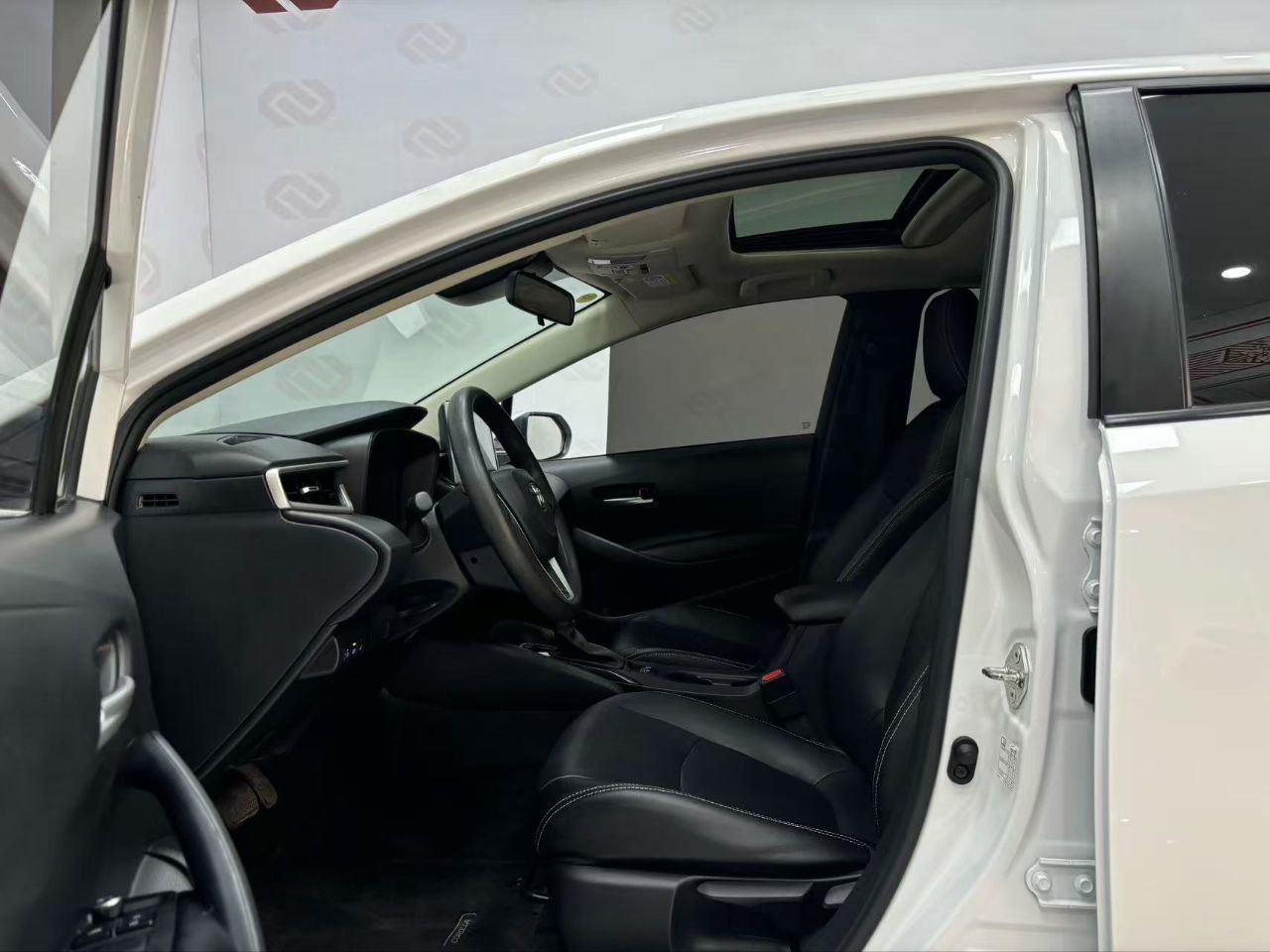 Toyota Corolla 1.2T S-CVT PLUS 2021 — изображение 8