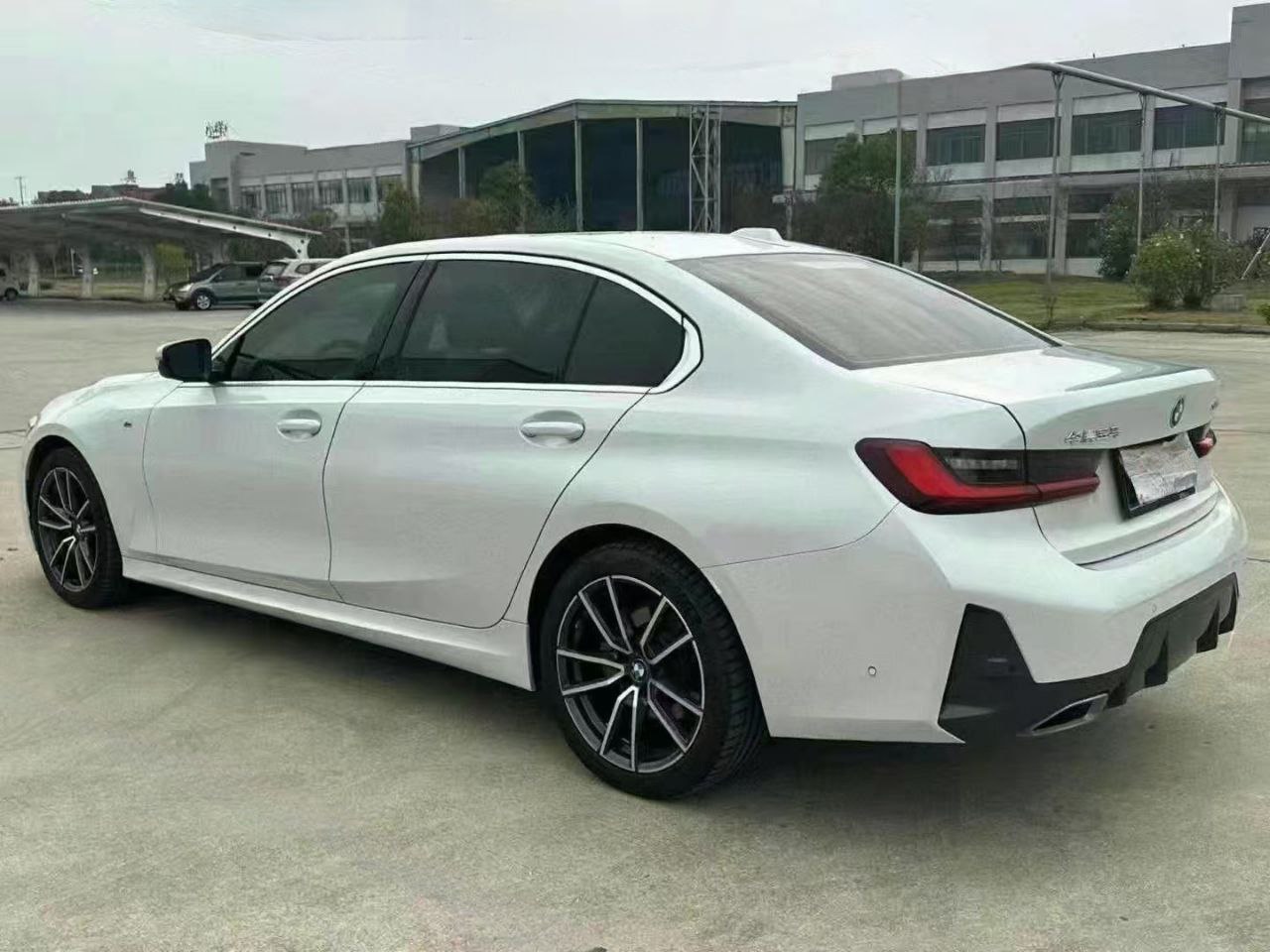 BMW 325Li M Sport Night Edition 2022 — изображение 5