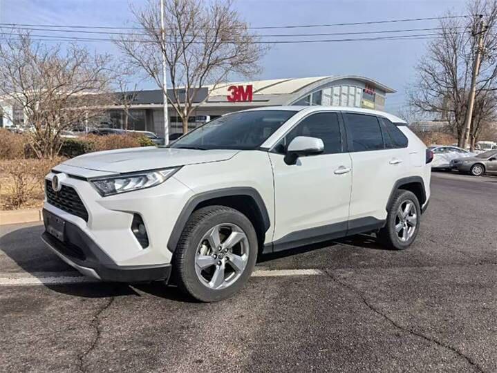 Toyota RAV4 2.0L CVT 2021