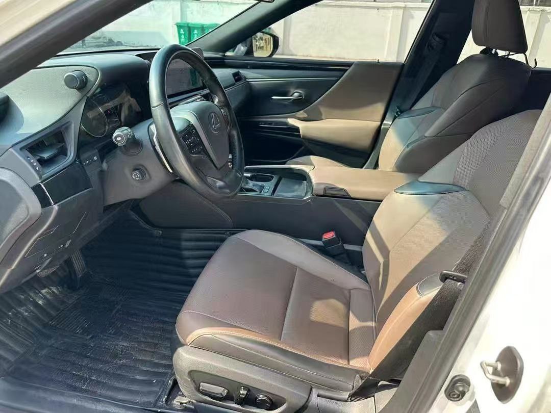 Lexus ES 200 Luxury Edition 2022 — изображение 6