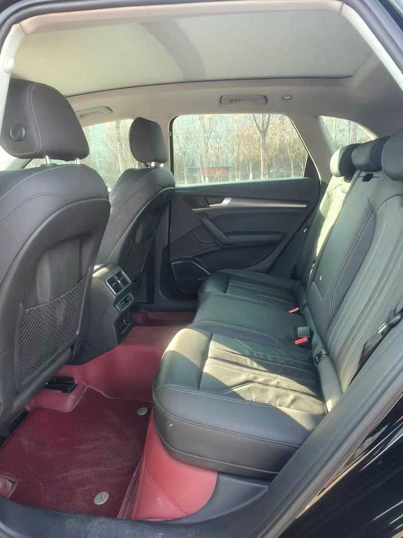 Audi Q5L 45TFSI Luxury Edition 2022 — изображение 8