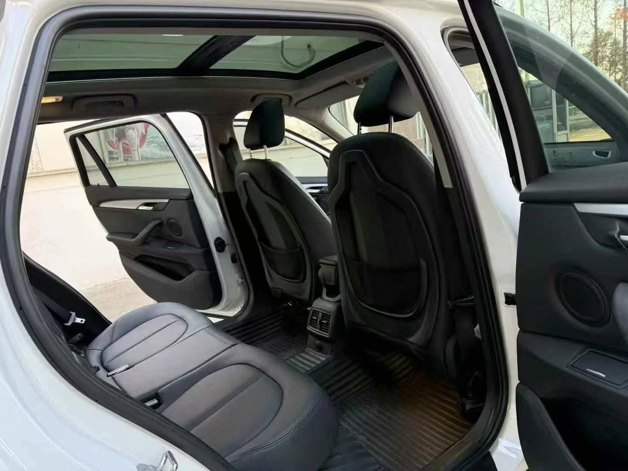 BMW X1 1.5T 140HP 2WD 2021 — изображение 9