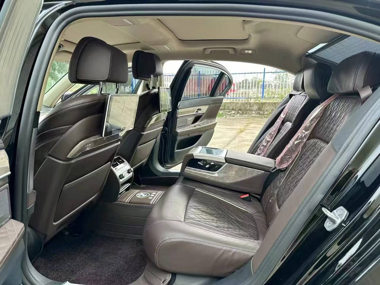 BMW 740Li xDrive 2022 — изображение 8