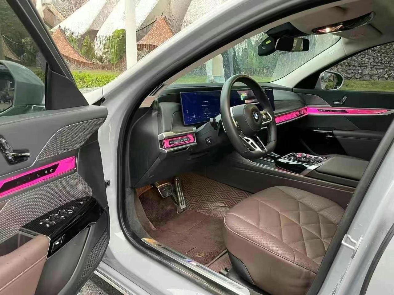 BMW X7 xDrive40i 3.0T 272 л.с. 2WD 2023 — изображение 7