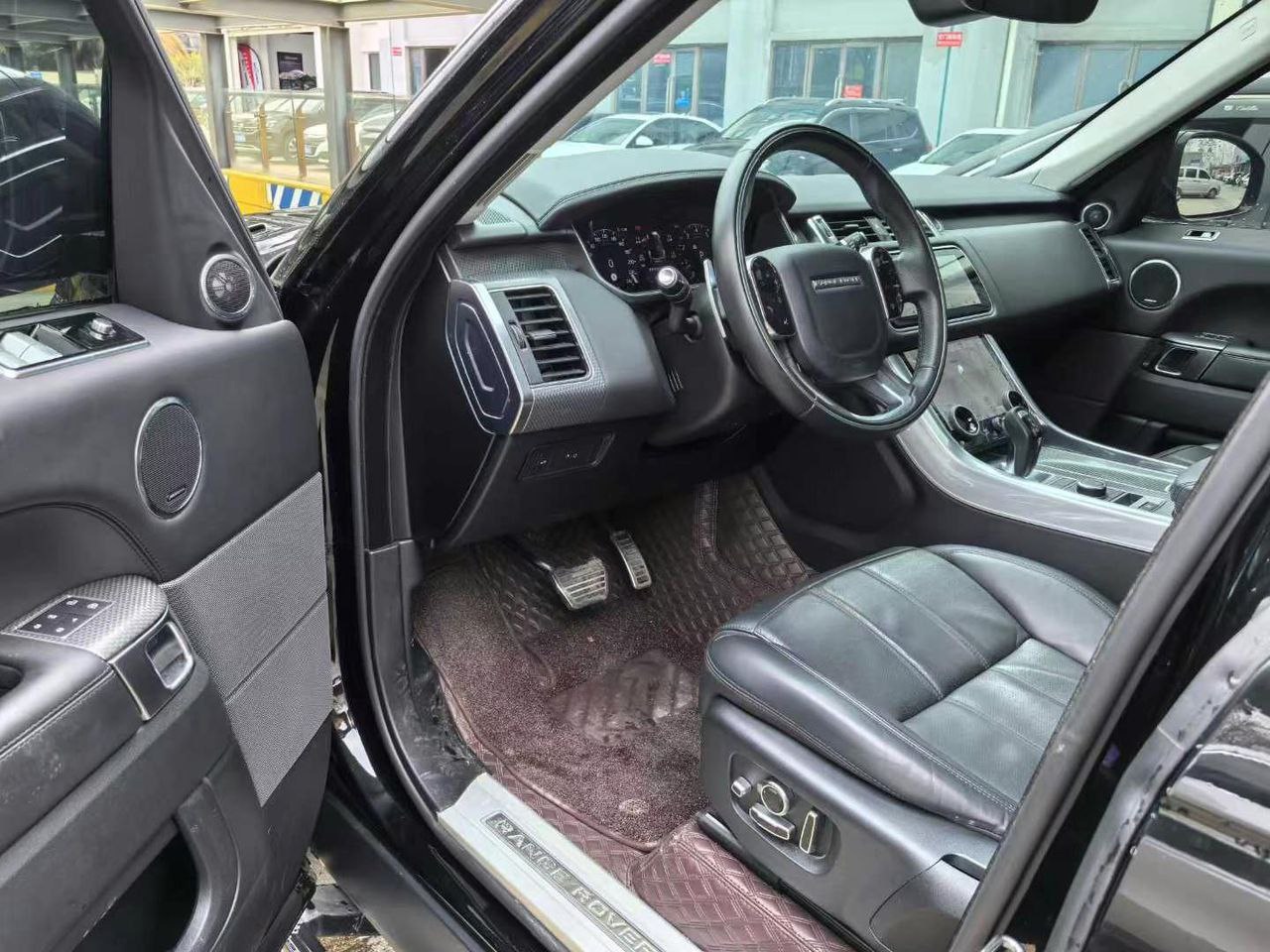 Land Rover Range Rover Sport 3.0T 360 л.с. Black Edition 2020 — изображение 7